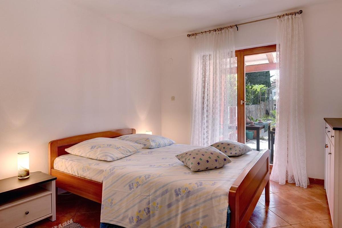 Apartment Milat Banjole Luaran gambar