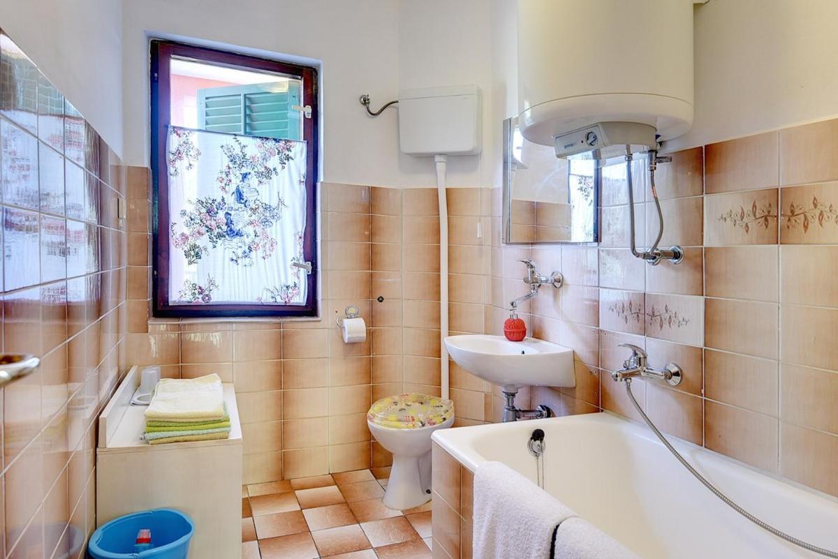 Apartment Milat Banjole Luaran gambar