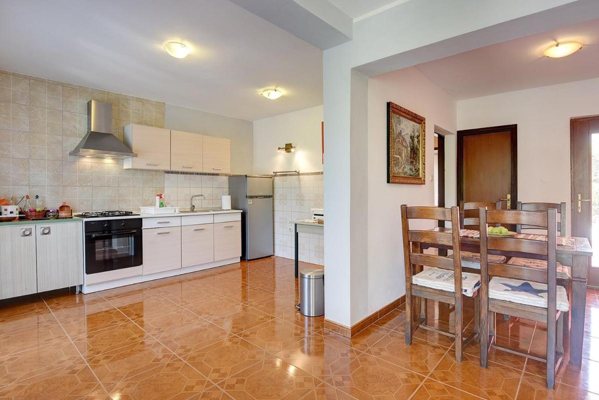 Apartment Milat Banjole Luaran gambar